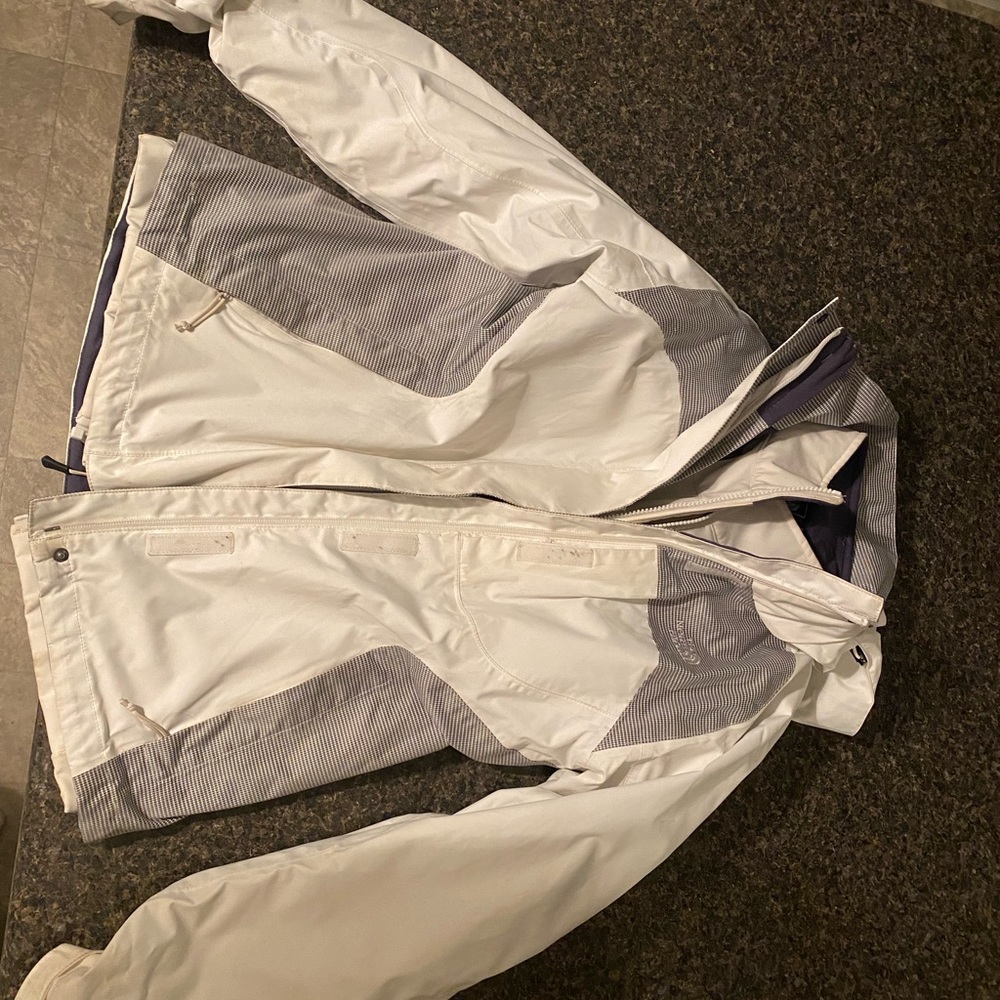North face triclimate winter ski jacket women’s size small color white